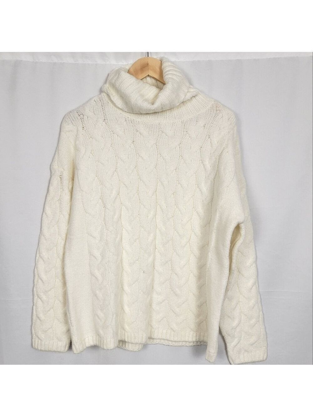 Cream Cable Knit Turtleneck Sweater NEW #3011